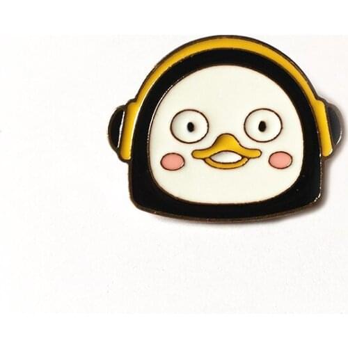 Animal Enamel Pins Cartoon Duck Badge Brooch Jeans shirt Bag Cute Jewelry Gift Brooches For Women
