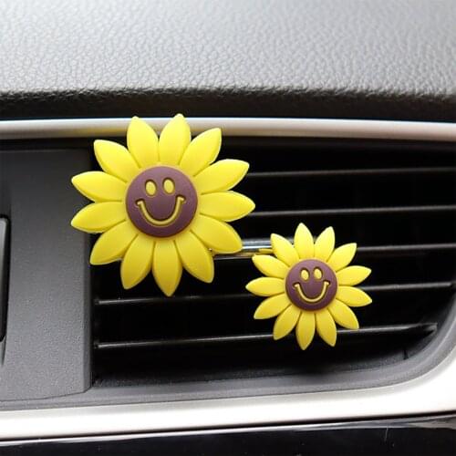 2PCS sunflower Car Air Vent Freshener Diamond Perfume Clip Car Fragrance Air Conditioning Perfume Clip Auto Parts
