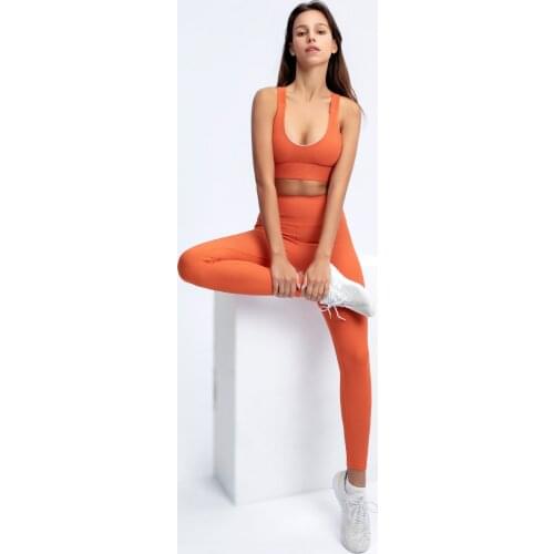 2021 New Sports Suit For Women Gym 2PCS Sexy Peach Hips Fitness Solid Colorful Tracksuit Run Workout Clothing E Girl Sport Sets