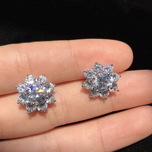 Glitter Rhinestone Crystal Stud Earring Cute Winter Snowflake Earrings For Women Wedding Party Fine Jewelry For Women