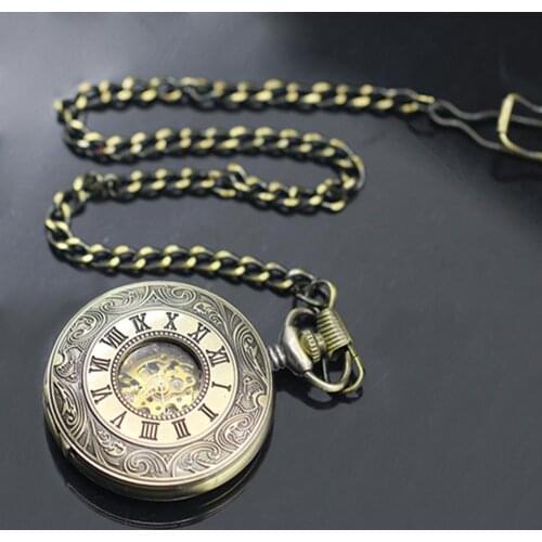 Retro Unisex Pocket Watch Vintage Hollow Carved Roman Numerals Mechanical Watch Quartz Nurse Watch Pocket Watch Chain Fob Watch
