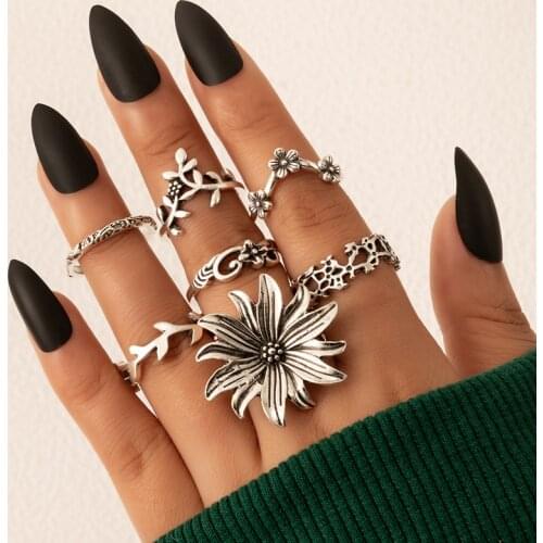 Docona 7pcs/set Bohemian Flowers Finger Rings for Women Retro Geometry Hollow Out Silver Color Ring Sets Jewelry Anillos 18260
