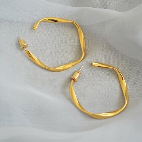 Circle Hoop Earrings for Women Female Fashion Gold Plated Ring Ear Jewelry Ladies Earrings