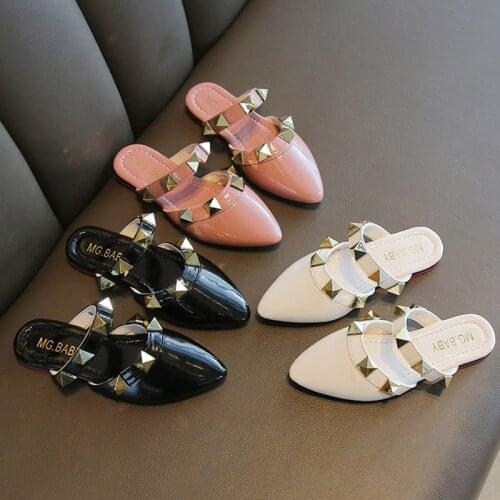2021 Summer New Girls Shoes Pointed Toe Slippers Rivet Slides Fashion KIds Shoes Child Patent Leather Princess Shoes Child 2-14y