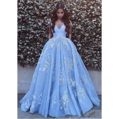 2019 New Light Sky Blue Quinceanera Ball Gown Dresses Off Shoulder Lace Appliques Beaded Sweet 16 Plus Size Sexy Party Prom Even