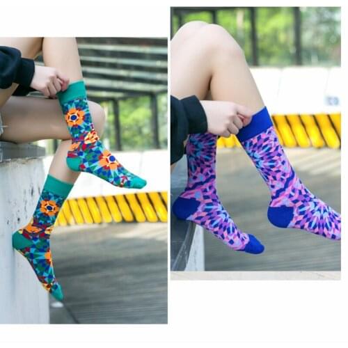 Mens And Womens Foreign Trade Ins Trend Socks Factory Colorful Bright Diamond-Shaped Middle Tube Tide Socks Fashion Colorful S