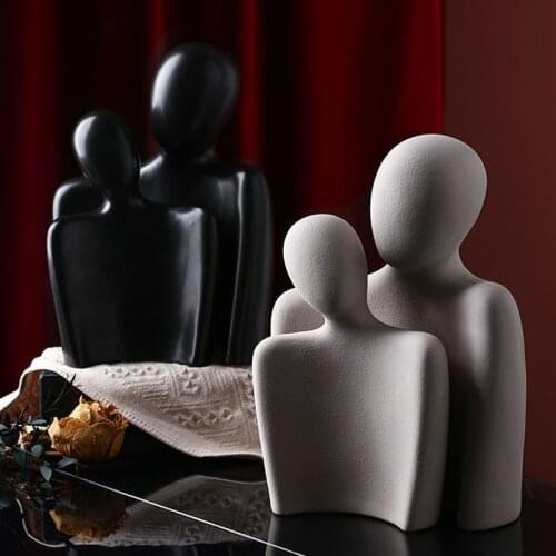 Nordic Abstract Character Statues Ornaments Frosted Ceramic Couple Hug Sculpture Crafs Home Decoration Accessories Wedding Gifts