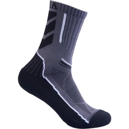 1 Pair Men Sports Socks Male Socks Quick Dry Breathable Absorb Sweat Antibacterial Summer Winter Training Socks New