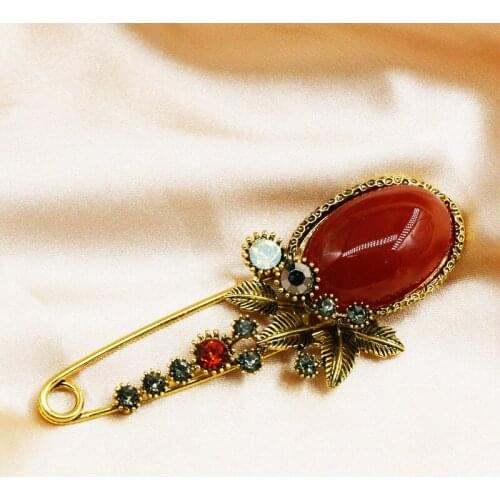 New Arrival Large Women Vintage Ruby Brooch Pin Antique Golden Silver Crystal Rhinestone Metal Jewelry Accessory