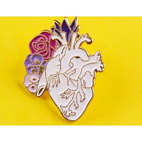 Punk Flower Heart Brooches Badges for Backpack Badges for Clothes Enamel Pins Clothes Lapel Pin Badge Accessories Jewelry Gifts