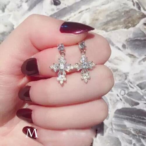 Simple and Small Cross Fashion All-match Temperament Zircon 925 Silver Earrings Luxury Ladies Wedding Jewelry