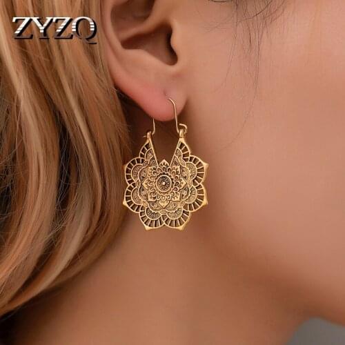 ZYZQ Classic Vintage Enthic Women Stud Earrings With Hollow Engraved Flower Shaped Pendant Luxury Party Accessories Earrings