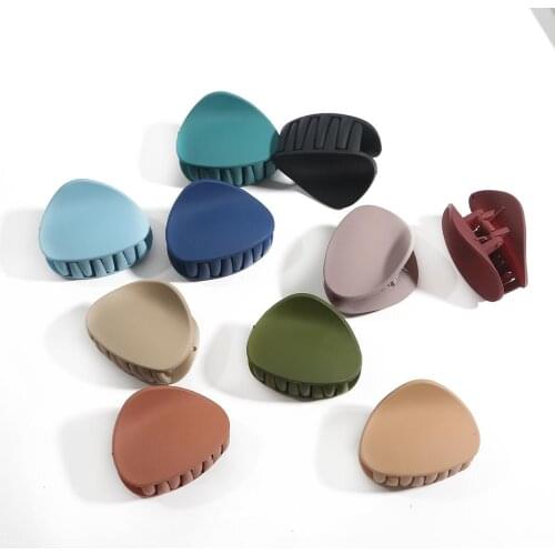 4x5.5cm 1PC 2020 Korean Fashion Design Women Hair Claw Solid Color Hair Crab Retro Square Scrub Hair Clips Small Size