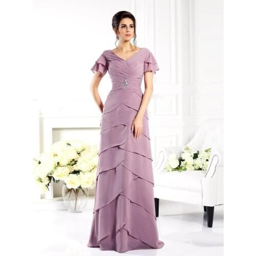 On Sale Graceful Violet Chiffon Mother of the Bride Dresses Short Sleeves V Neckline Beaded Tiered Skirt Wedding Guest Gowns