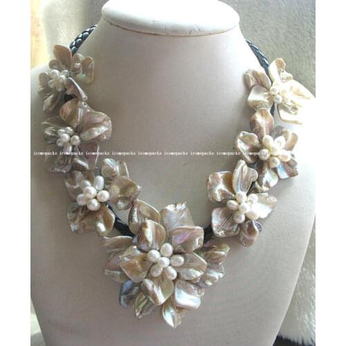 Wholesale freshwater pearl sea shell flower 18.5" necklace