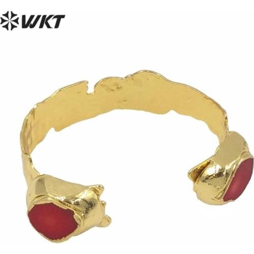 WT-B513 New 2020 exclusive hammer vintage bangle red coral bracelet chic women fashion bangle in gold