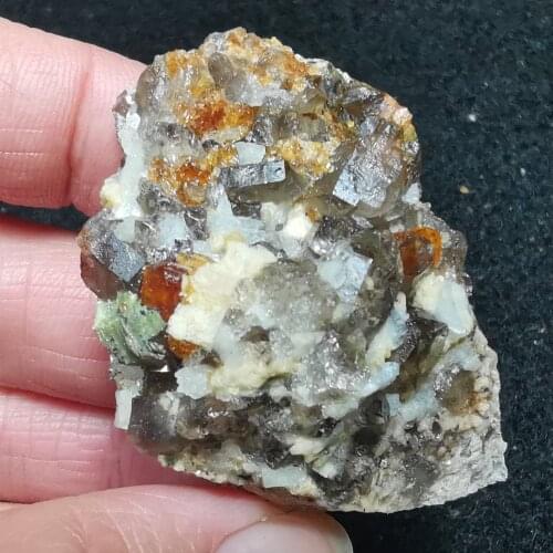 33.1gNatural high quality garnet and crystal symbiotic mineral energy restoration teaching specimen QUARTZ GEM home decoration