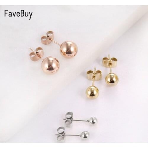 FaveBuy Stud Earrings