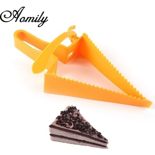 Aomily Triangle DIY Cake Cutter Dessert Birthday Cake Wedding Leveler Pastry Cake Bread Cutter Pizza Dough Kitchen Bakeware Tool