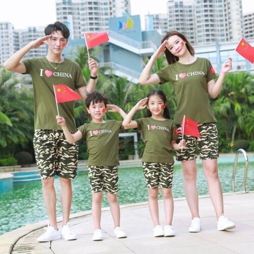 Family Matching Set 2020 Summer New Holiday Seaside Beach Mum Daughter Dad Son T-shirt+pants Family Couples Matching Clothing