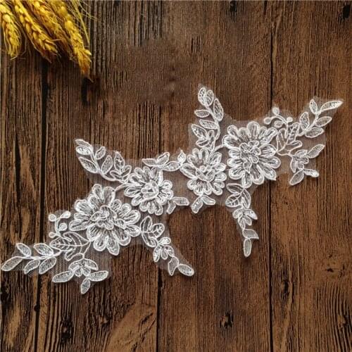 10Pieces 25.5X11cm DIY Wedding Dress Decoration Sewing Lace Sew On Embroidery Lace Trim Vintage Lace Appliques TT405