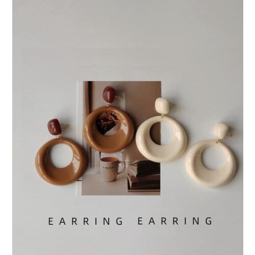 New French Retro Colorful Acrylic Geometric Round-shaped Hoop Earrings For Women Silver Needle Temperamen Earrings Jewelry Gifts