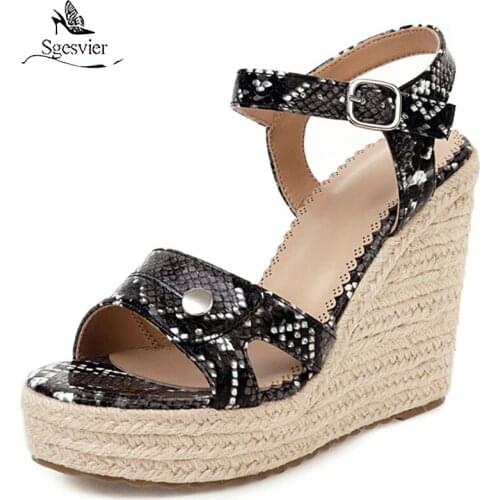 Sgesvier Big size 34-43 fashion wedges sandals comfortable wedges round toe platform ladies shoes summer snake party shoes