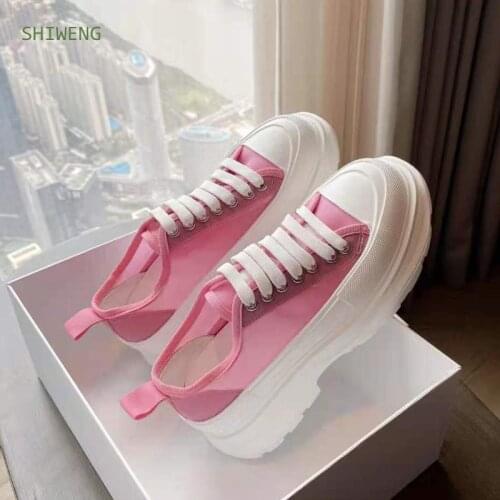 Women Pink Shoes Breathable Mesh Platform Sneakers Women Summer Trainers Floral Lace Hollow Out Wedge Casual Footwear 2021