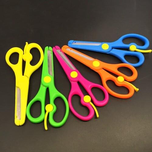 Creative children students lygpin skilled safety hand-cut small scissors plastic bag edge does not hurt hand flower scissors