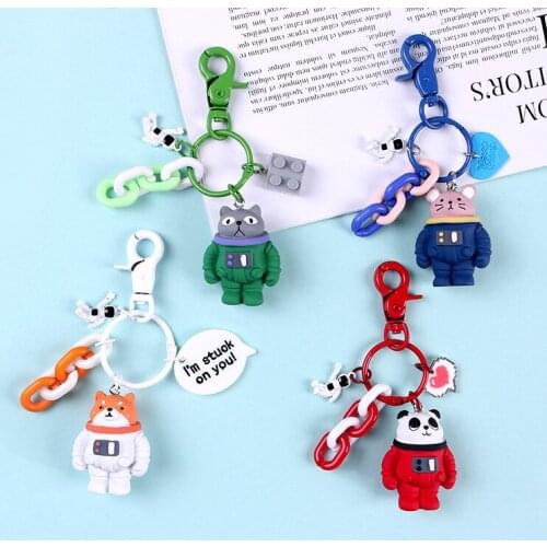 Cute Cartoon Astronaut Keychain Creative Resin Key Chain Man Women lovey Bag Pendant Key Ring Gifts Jewelry Trinkets Keyfob