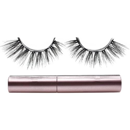 A pair of magnetic eyeliner liquid set eyelash magnetic eyeliner is waterproof and durable