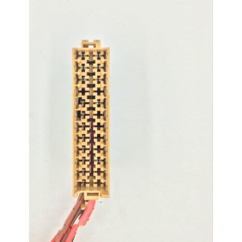 Car fuse box case plug connector with wire for Audi C6 A3 A4L A6L Q2 Q3 q5l A5 A4 A6