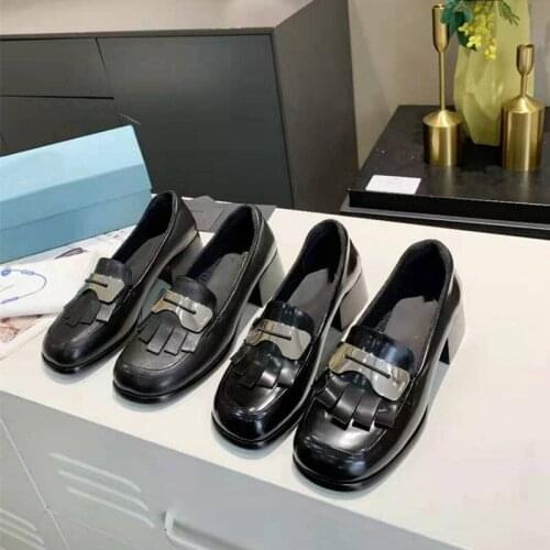 Genuine Leather Mary Janes Women Shoes Square Heels Slip on Classic Design Mental Decor Jk Style Luxury Brand Design Woman Shoe