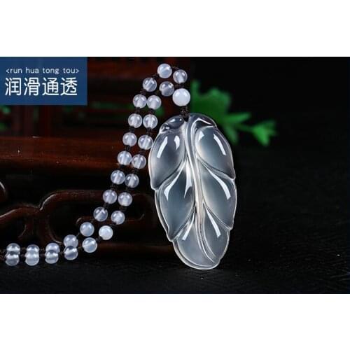 Ice through jade pith jade leaf pendant female jade leaf pendant winter sweater chain free shipping