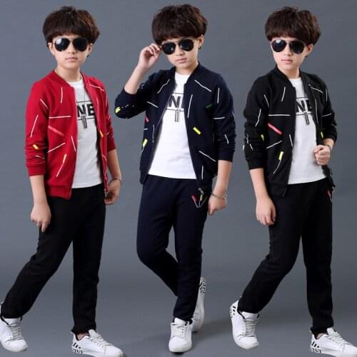 Boy spring set 2020 new Korean childrens clothing boys sports sweater 3pcs sets
