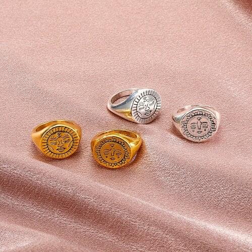 Retro Metal Face Index Finger Ring Smiley Face Rings INS Fashion Handmade Sun Flowers Fine Jewelry for Women Party Gifts