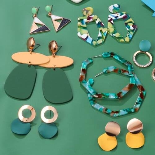 LOVR New Korean Acrylic Earrings for Women 2020 Fashion Party Jewelry Geometry Round Resin Drop Dangle kolczyki Female Earings