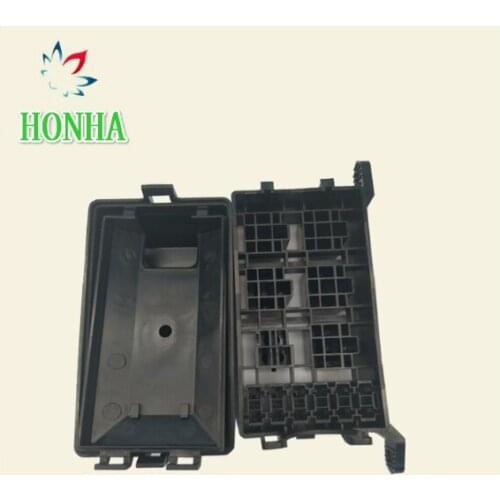 1 PCS Auto Fuse Box Holder 6 Relay 5 Road The Nacelle Insurance Fuse Socket Box Car Vehicle Truck Toat Circuit Blade