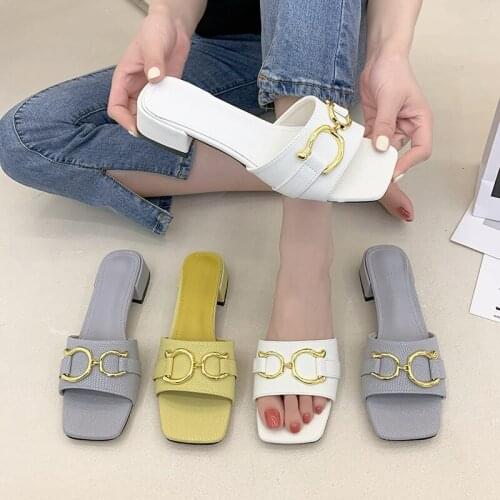 Summer Shoes Women Brand Slippers Fashion Metal Decoration Low Heels Women Outdoor Open Toe Casual Sandals Slides Female 2021