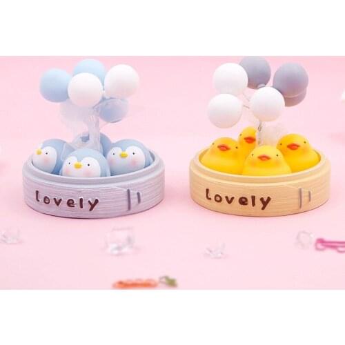 Creative Cute Steamer Shape Ornament For Car Home Decoration Resin Balloon Pig Duck Penguin Crafts Student Children Holiday Gift