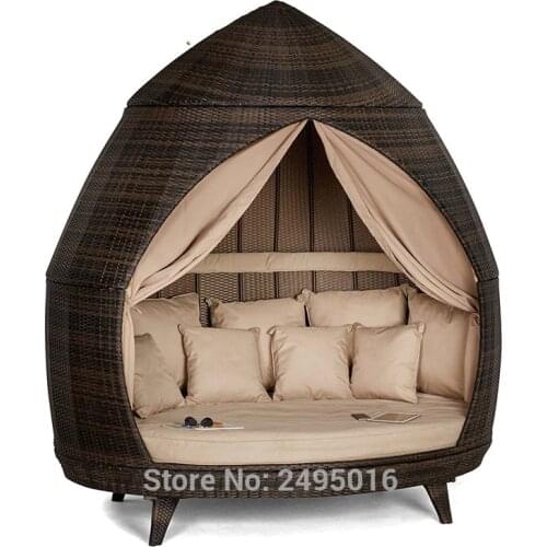 Round Outdoor Rattan Daybed Furniture , Roofed Lounger Wicker Patio Chaise Lounge Daybed with Canopy