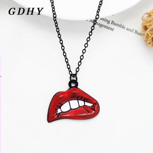 GDHY Red Lips Necklace Ladies Lips Mouth Pendant Necklace Sexy mouth Charms Chain Necklaces For Party Gifts Collar Brincos