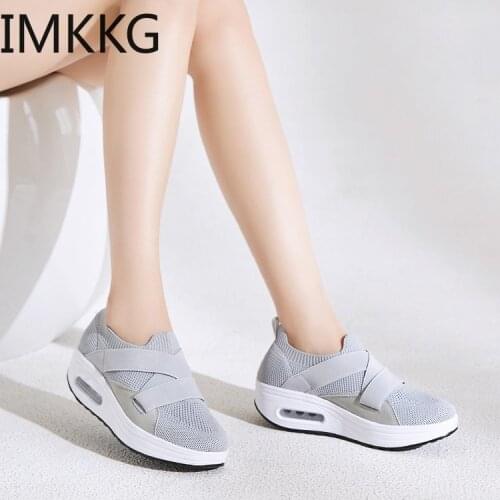Women Casual Shoes Lightweight Slip On Wedge Platform Sneakers Women Breathable Air Mesh Summer Swing Shoes Tenis Feminino