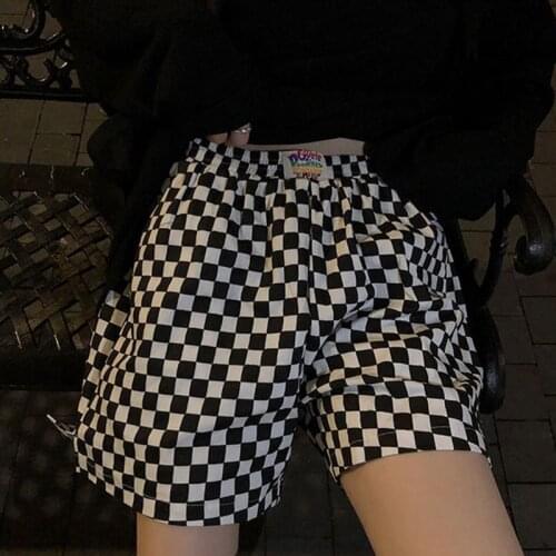 Elastic waist plaid shorts Womans Korean fashion wide leg shorts woman Casual simple straight short pants woman Summer 2021
