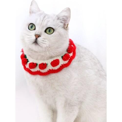 Strawberry Crochet Woolen Cat Collar Dog Bandana Bowknot Pet Necklace Manual Kitty Scarf Cute Cat Accessories Yorkie Chihuahua