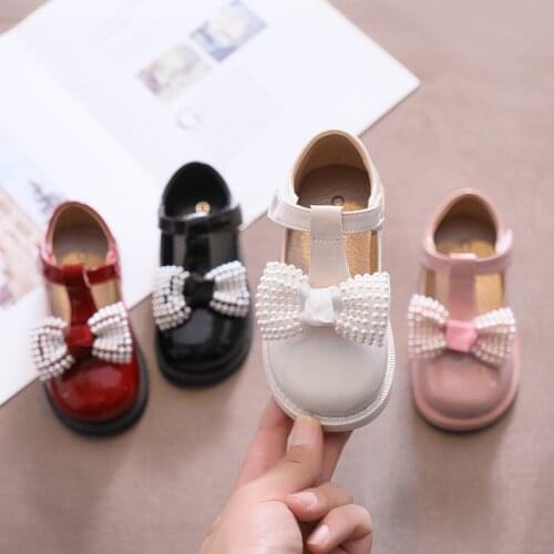 Girls' Leather Shoes 2021 Autumn New Kids Soft Bottom Pearl Bow Shiny Children Princess Shoes Sweet Non-slip Casual Flats Hot