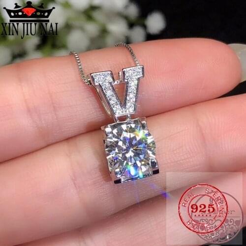 New type bull head big V letter micro inlaid with 1 carat diamonds womens pendants pendants charms women brand jewelry