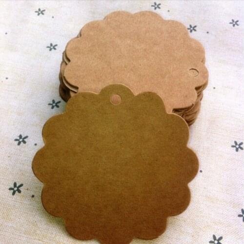 100Pcs DIY Round Lace Shaped Kraft Paper Labels Trunk Food Price Marks Tags for Wedding Decoration Card Making 6x6cm