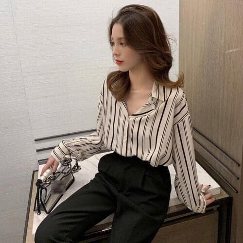 Polo collar vertical stripes royal sister shirt femininity simple top 2021 early spring new Korean fashion