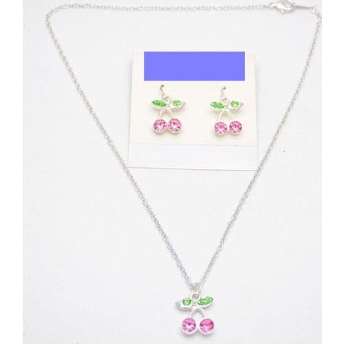 2021 Spring Ins Gold Chain Pink Stone Cherry Fruit Minimalism Choker Necklaces Trendy Korean Fashion Women Party Jewelry